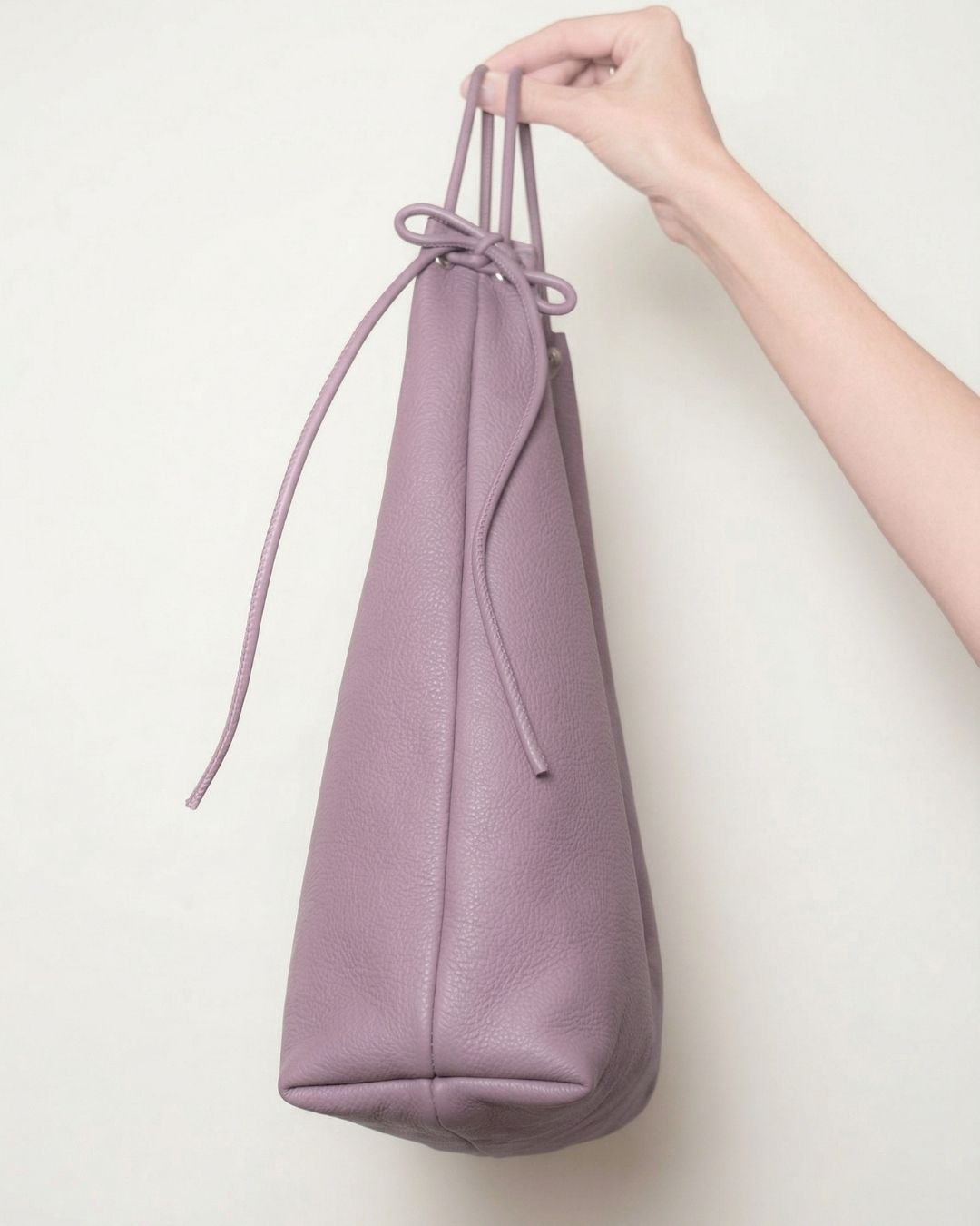 Lola - Medium leather handbag