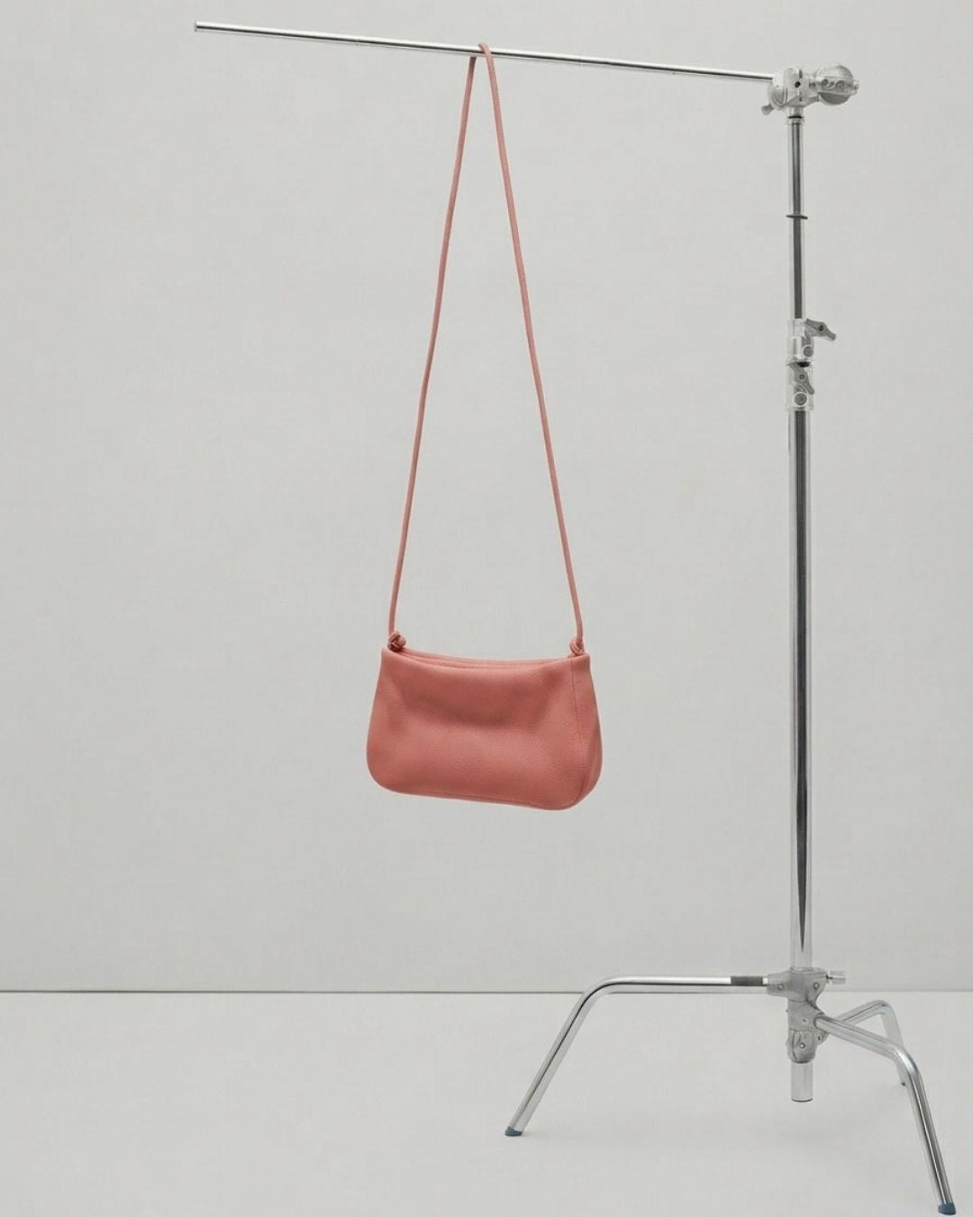 Loli - Bolso mediano en piel con cordón SS26