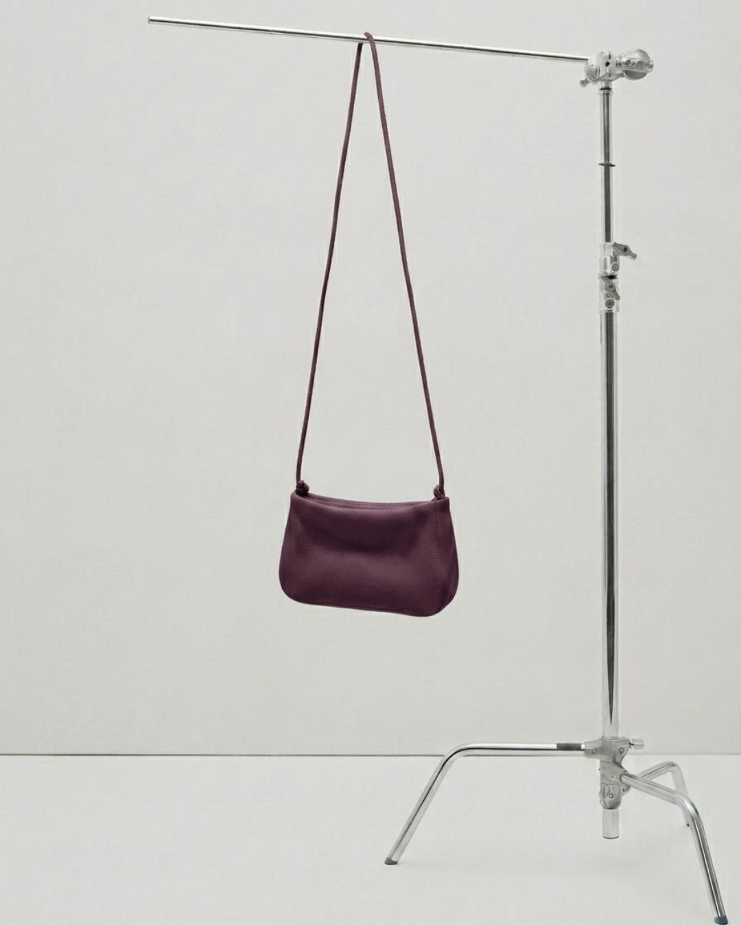 Loli - Bolso mediano en piel con cordón SS26