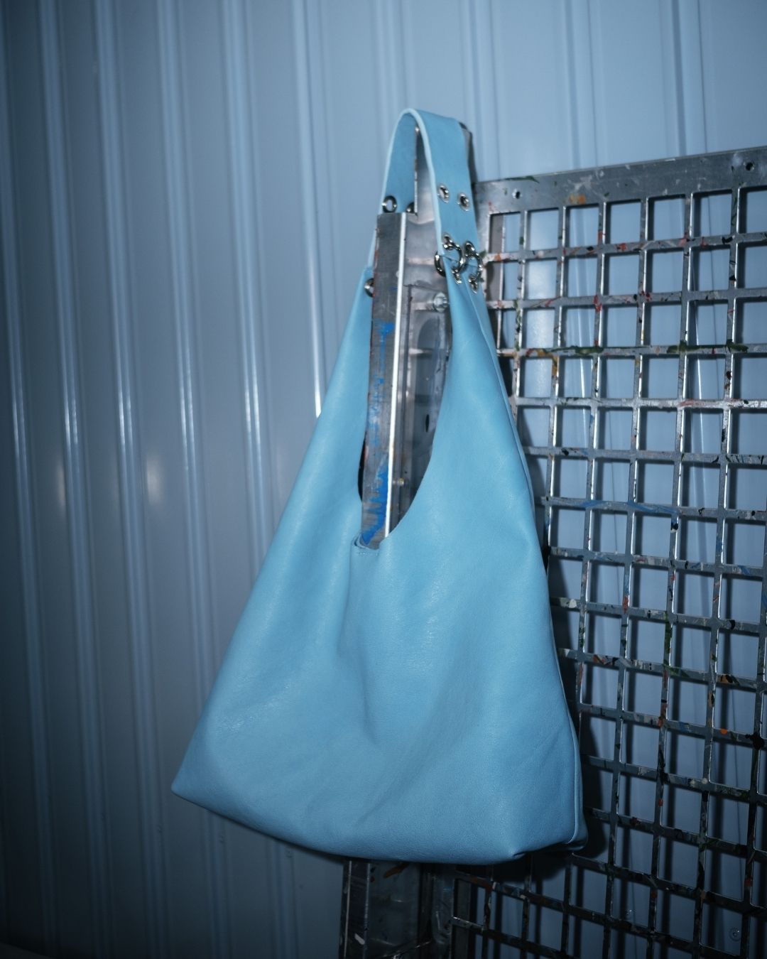 Loles - Medium leather handbag