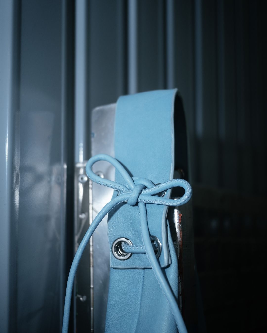 Loles - Medium leather handbag