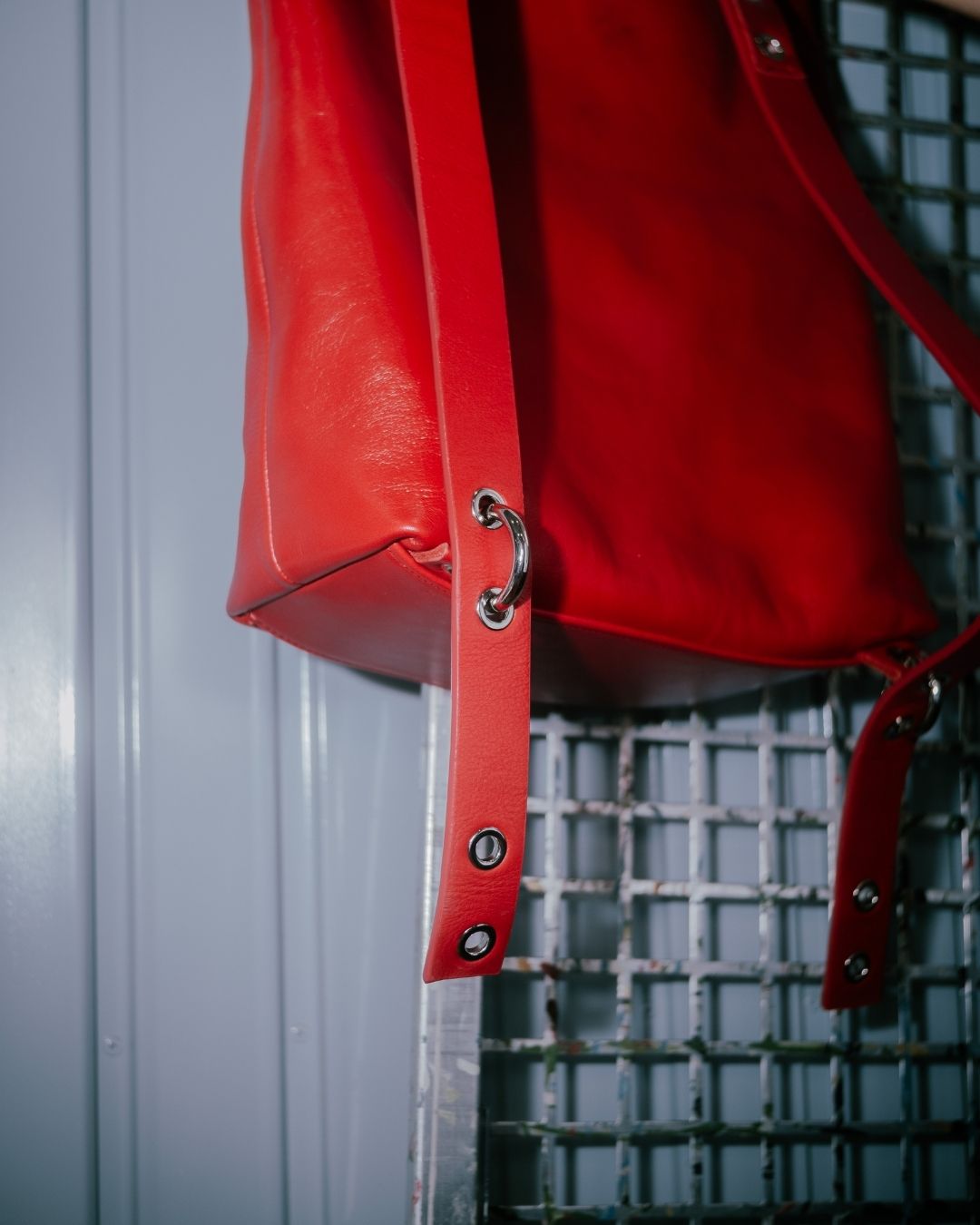 Mª Dolores - Mochila grande en piel