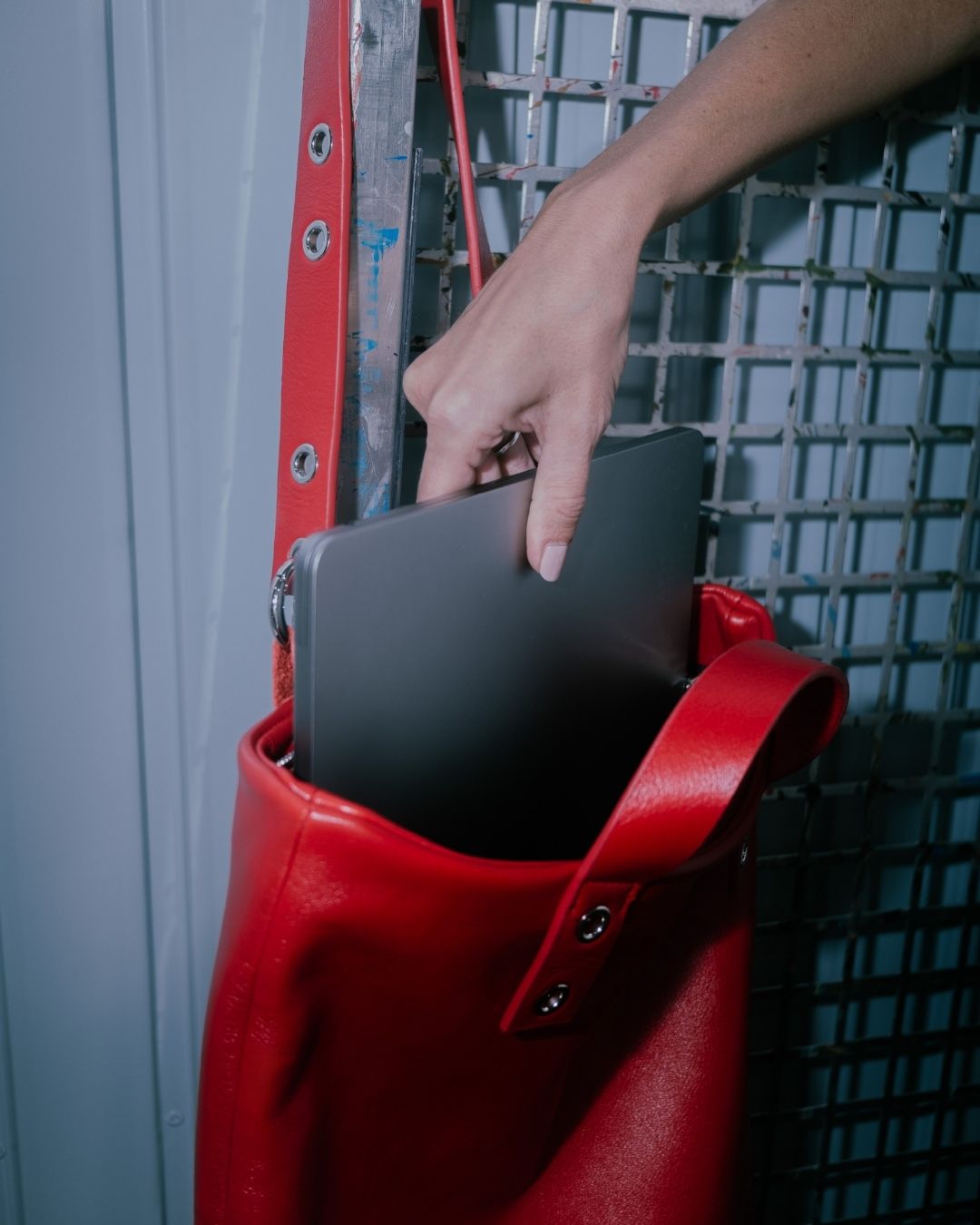 Mª Dolores - Mochila grande en piel