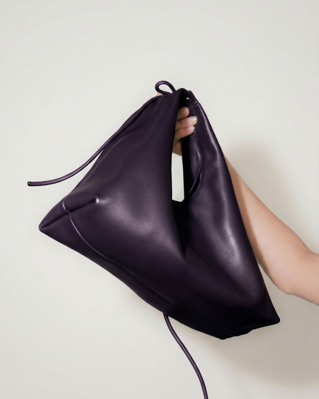 Lola - Bolso mediano en piel