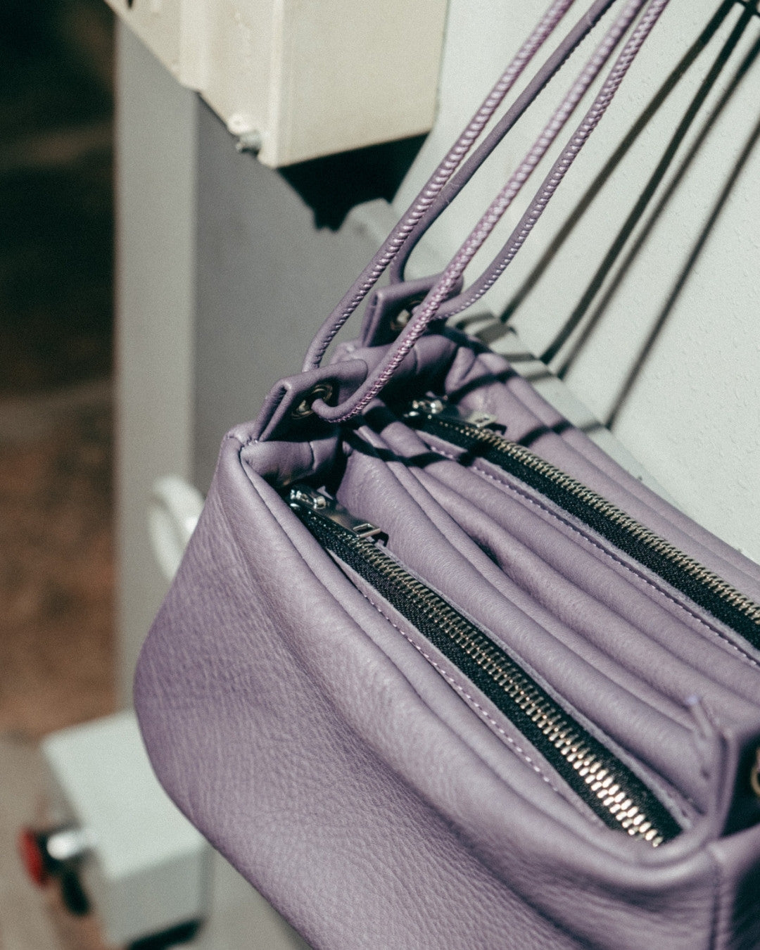 Loli - Bolso mediano en piel con cordón - La Inesperada