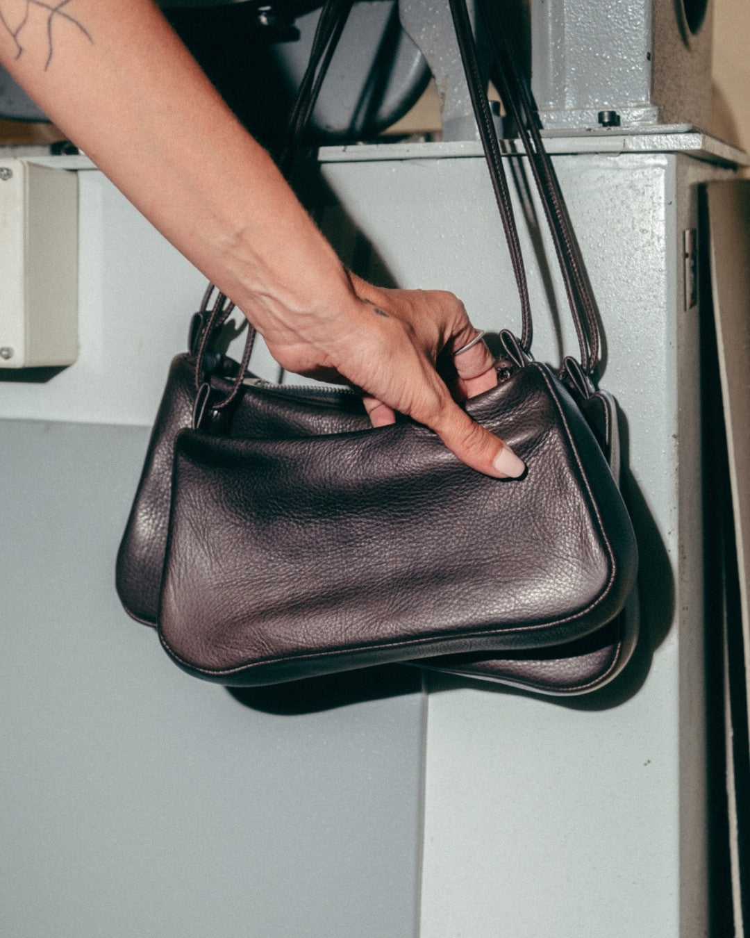 Lolita - Bolso piel con cordón - La Inesperada