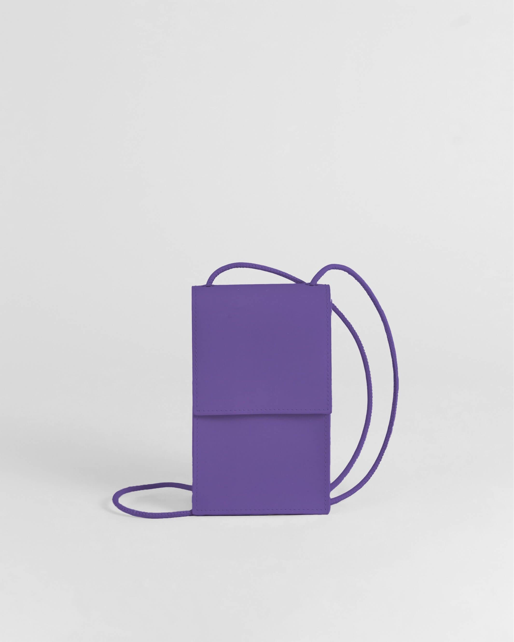 Paca - Recycled Leather Handbag