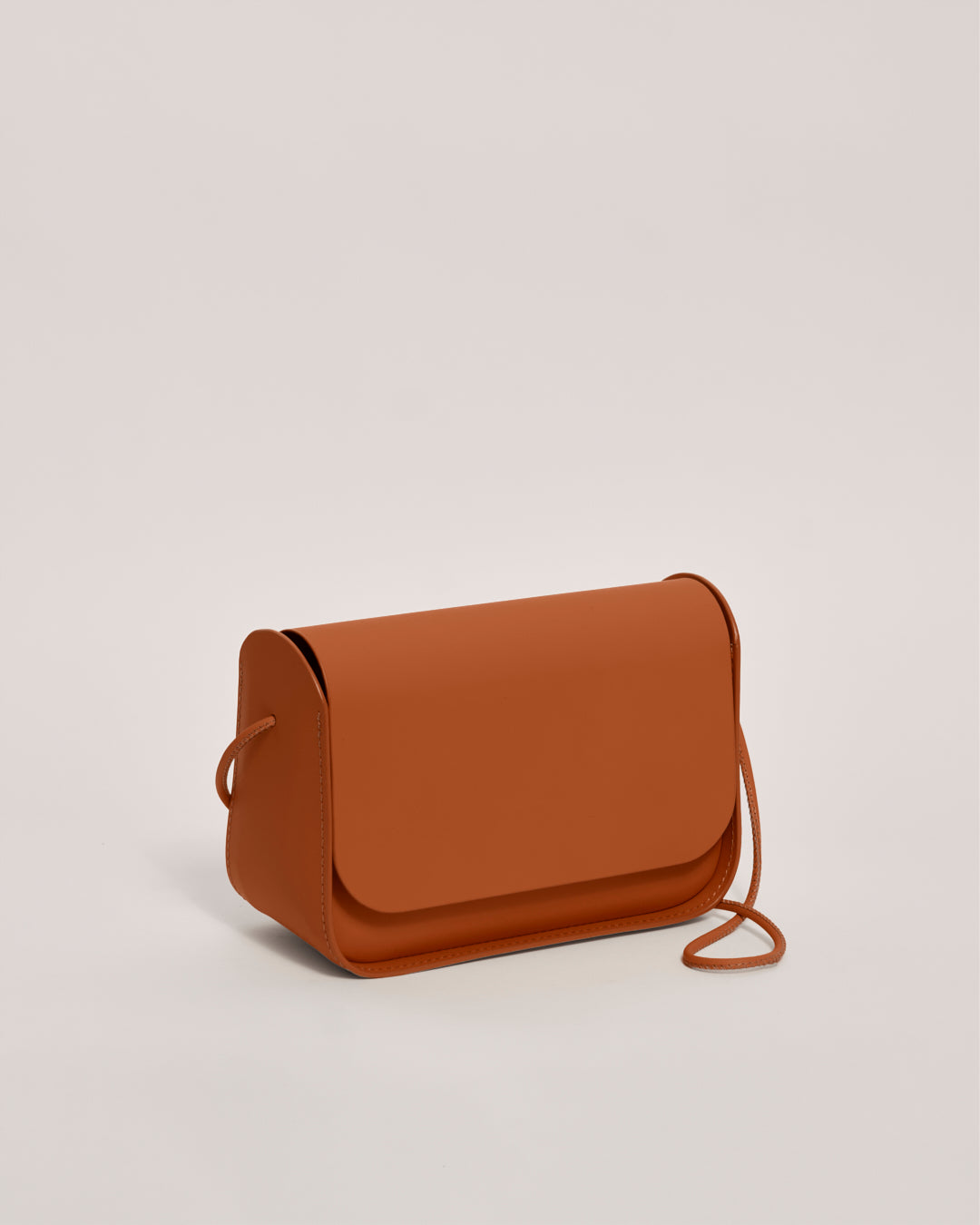 Nina 2G - Recycled Leather Handbag