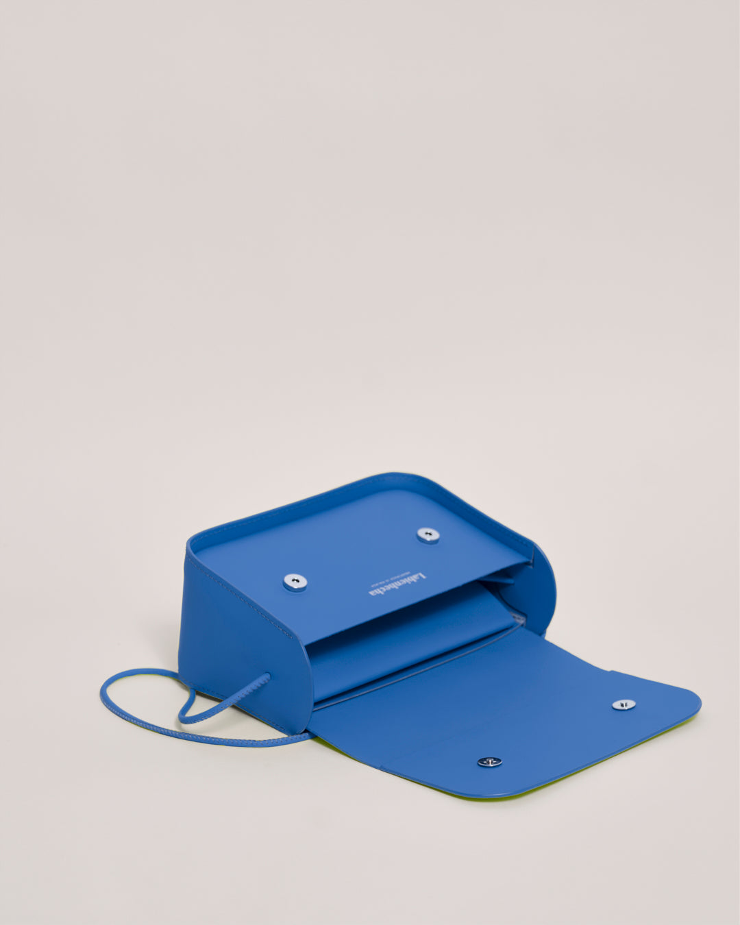 Nina 2G - Recycled Leather Handbag