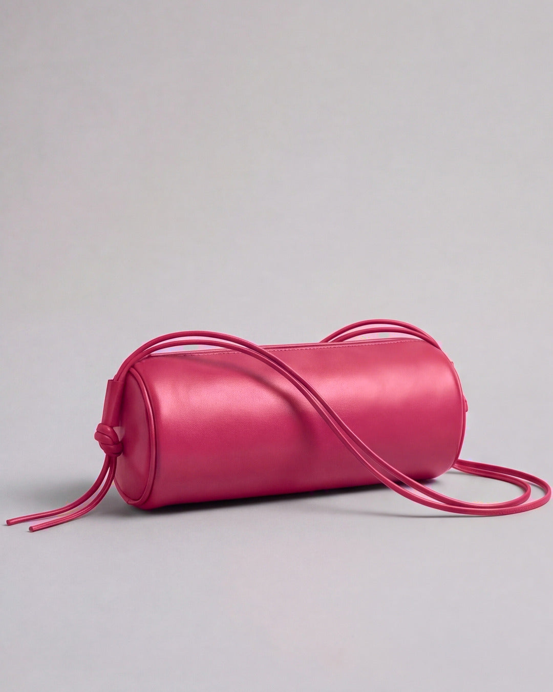 Bolso tubular ALMA La Grande en piel fresa — Labienhecha