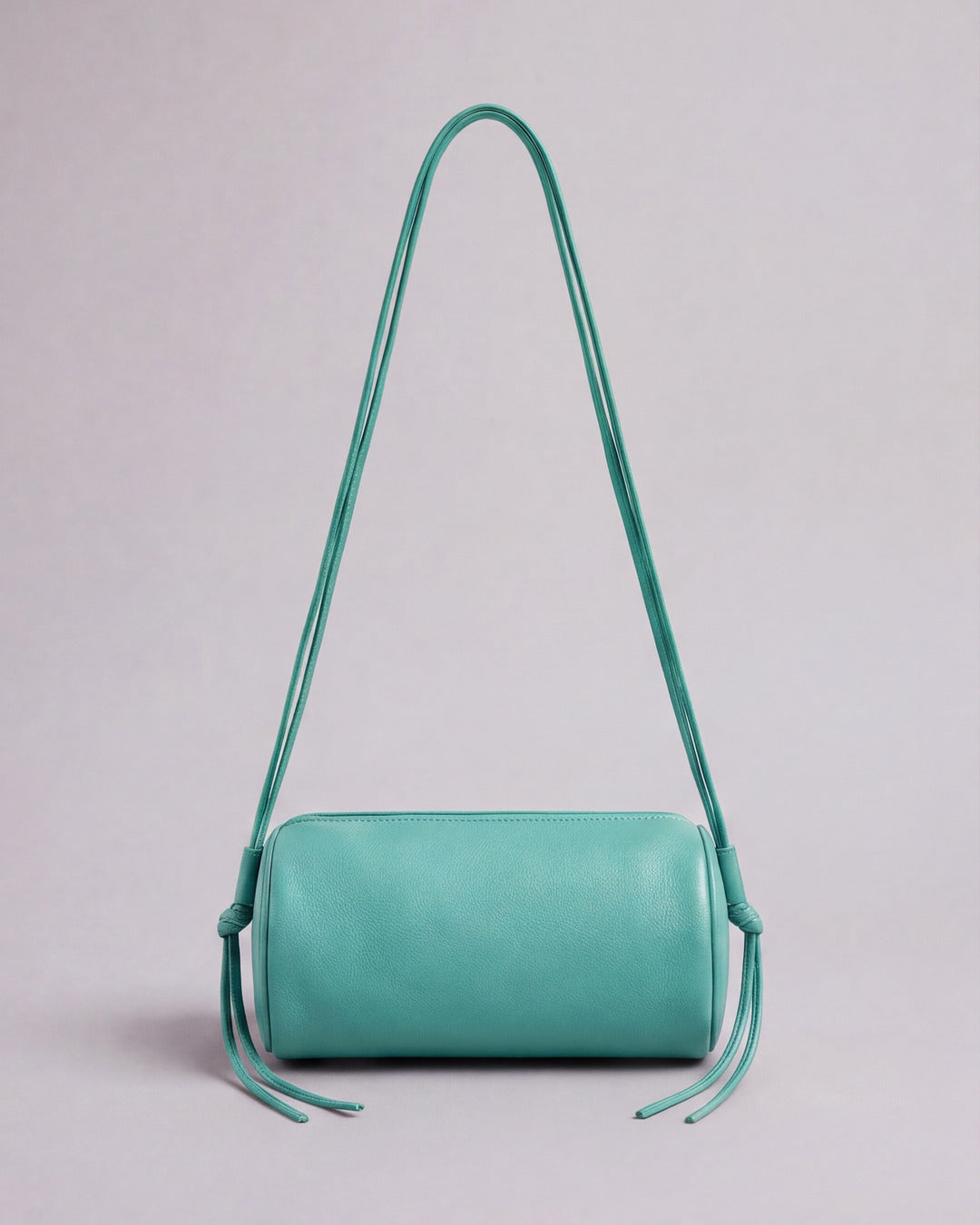 Bolso tubular ALMA Original en piel aguamarina — Labienhecha