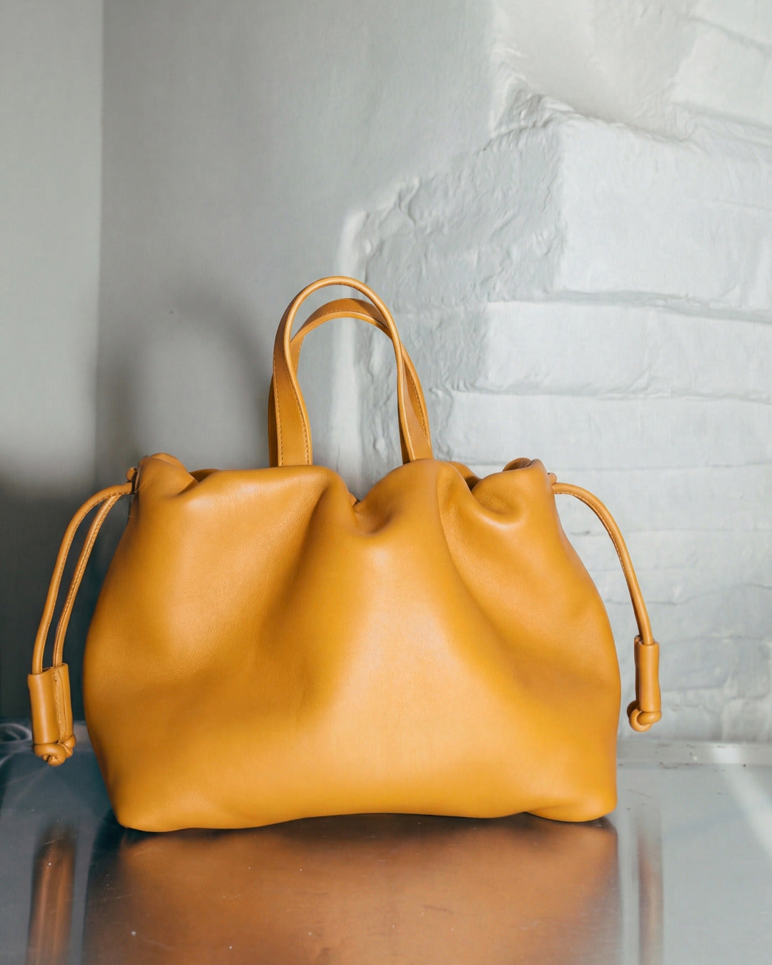 ANGELINES · Bolso bombonera en piel Polen Hidro · Labienhecha