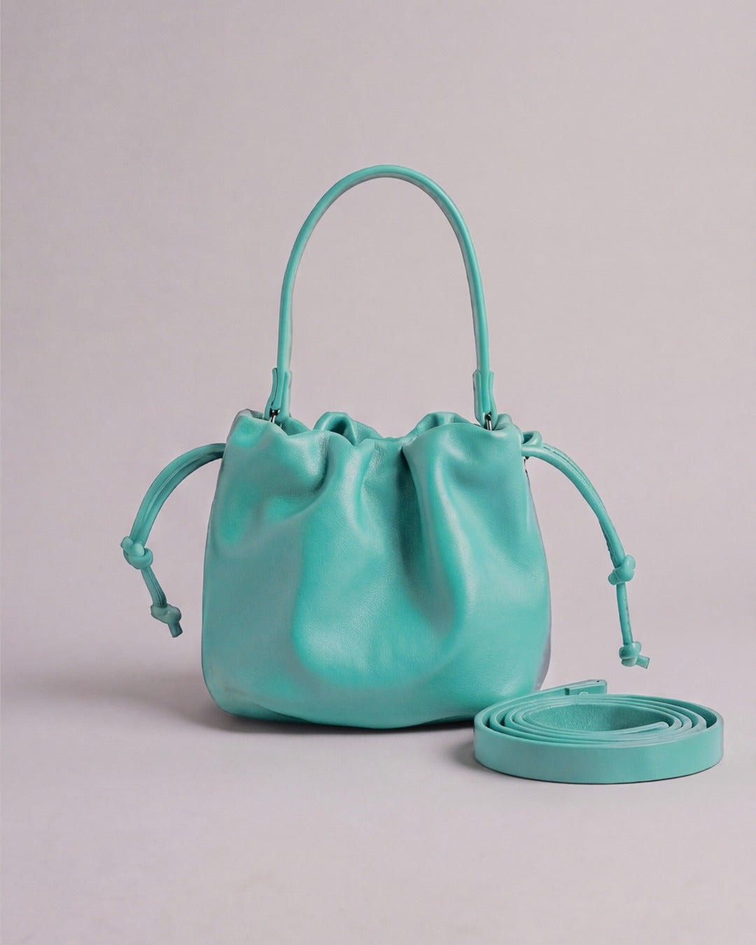 ANGELITA - Bolso Bombonera Piel en piel aguamarina — Labienhecha