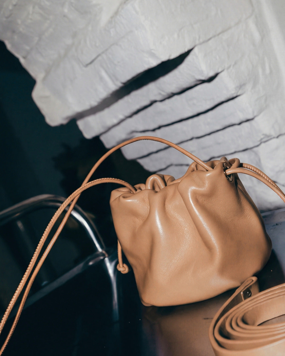 ANGELITA · Bolso bombonera en piel Arena Oscuro Hidro · Labienhecha