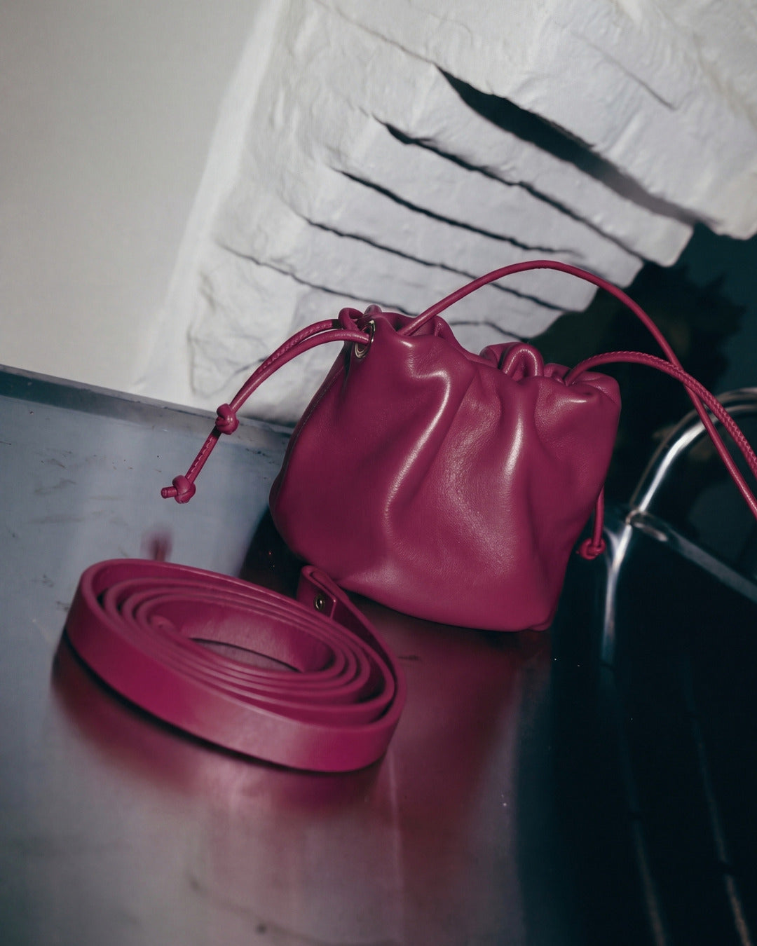 ANGELITA · Bolso bombonera en piel Frambuesa Hidro · Labienhecha