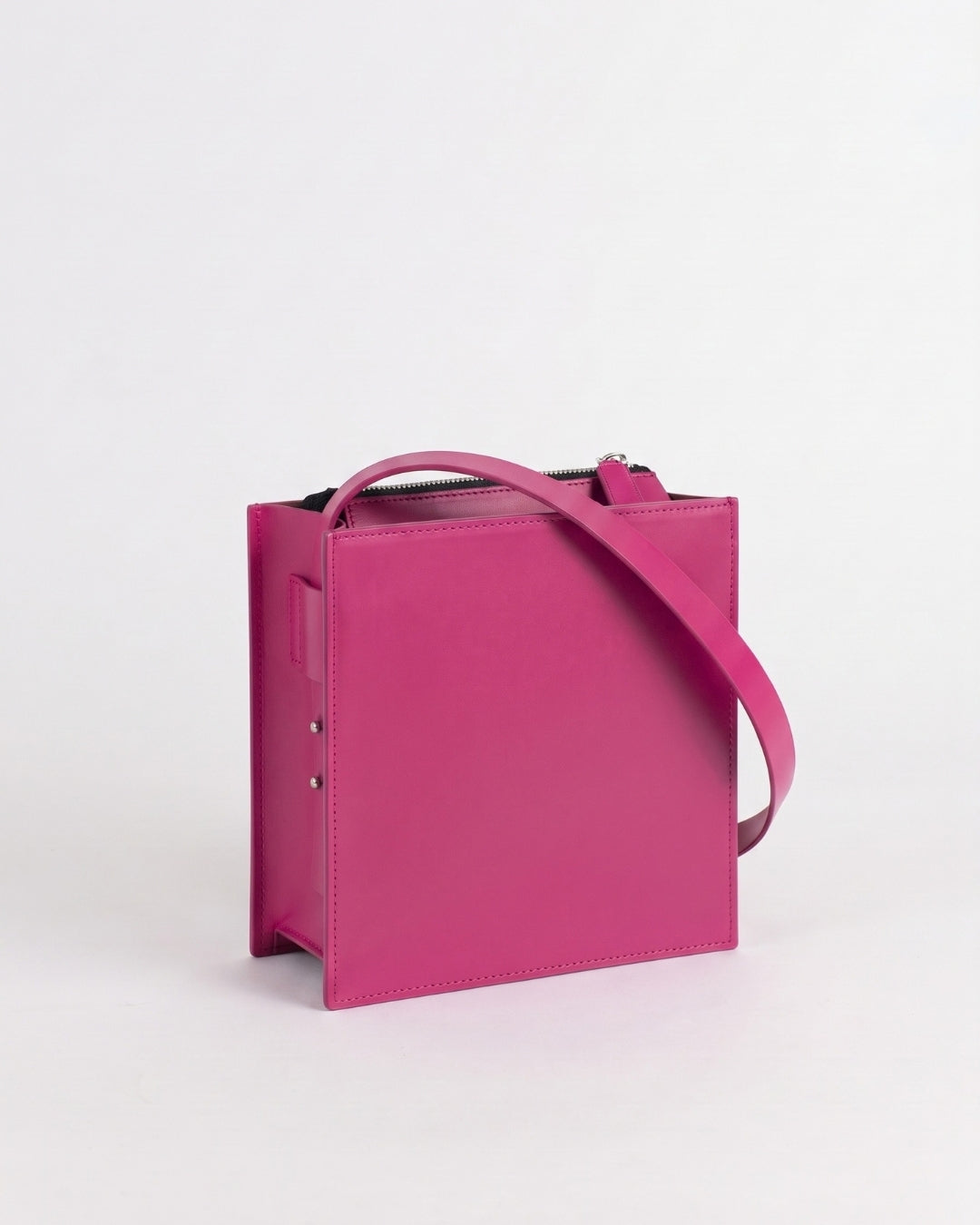 Sofía Hija in Strawberry leather · medium bag in vegetable-tanned leather, handmade in Málaga · Labienhecha