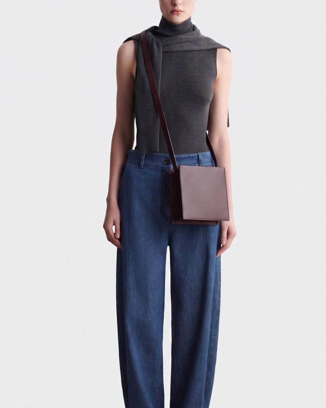 Sofía Hija in Wine leather · medium bag in vegetable-tanned leather, handmade in Málaga · Labienhecha