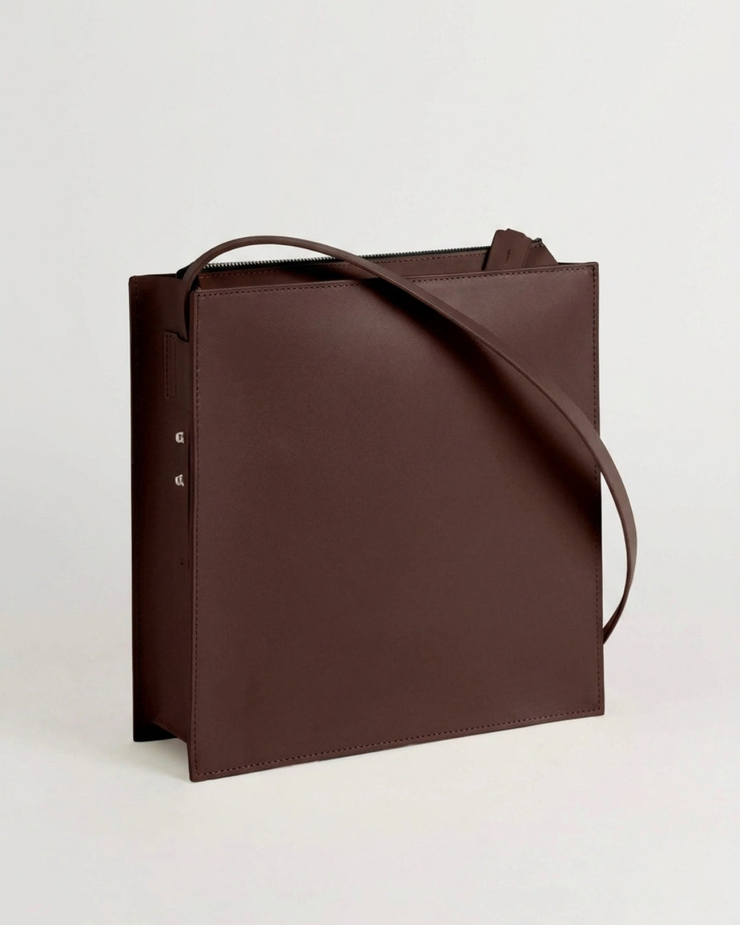 Sofía Madre in Chocolate leather · large bag in vegetable-tanned leather, handmade in Málaga · Labienhecha