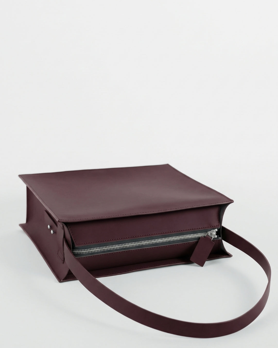 Sofía Madre in Chocolate leather · large bag in vegetable-tanned leather, handmade in Málaga · Labienhecha