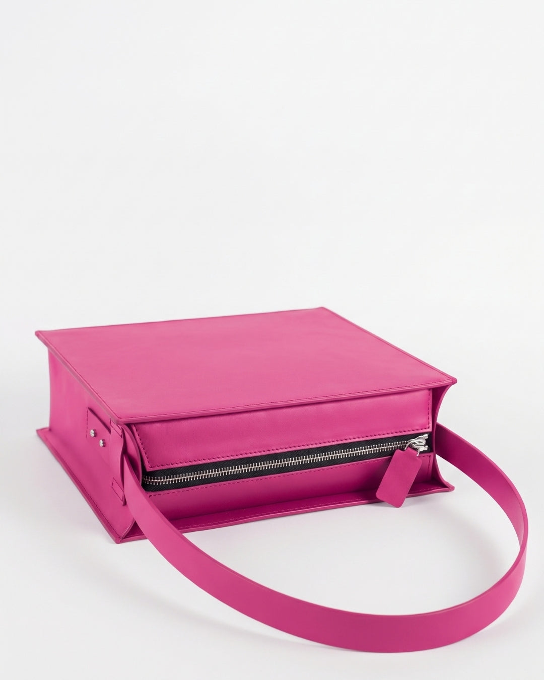 Sofía Madre in Strawberry leather · large bag in vegetable-tanned leather, handmade in Málaga · Labienhecha