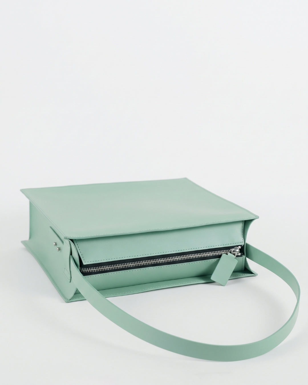 Sofía Madre in Jade leather · large bag in vegetable-tanned leather, handmade in Málaga · Labienhecha