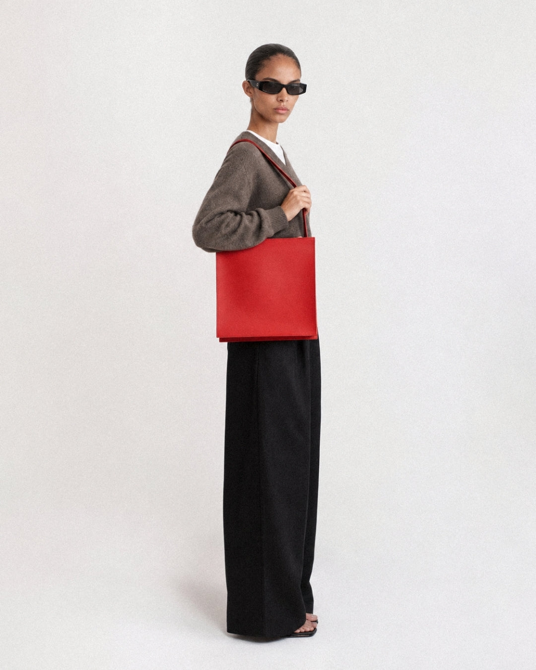 Sofía Madre in Red leather · large bag in vegetable-tanned leather, handmade in Málaga · Labienhecha