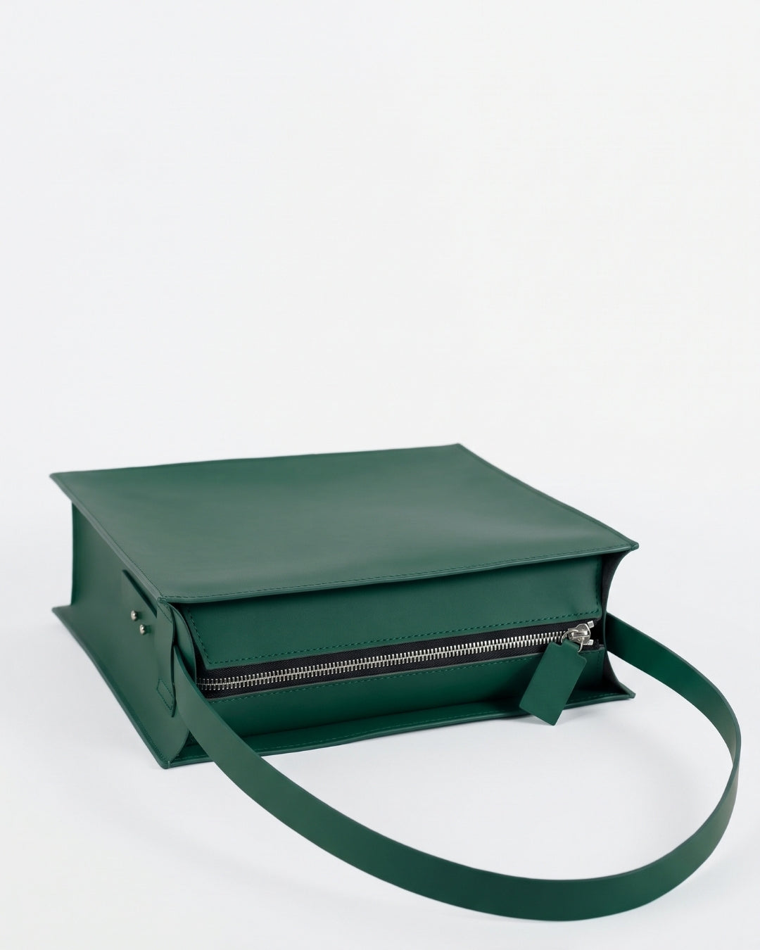 Sofía Madre in Green Hope leather · large bag in vegetable-tanned leather, handmade in Málaga · Labienhecha