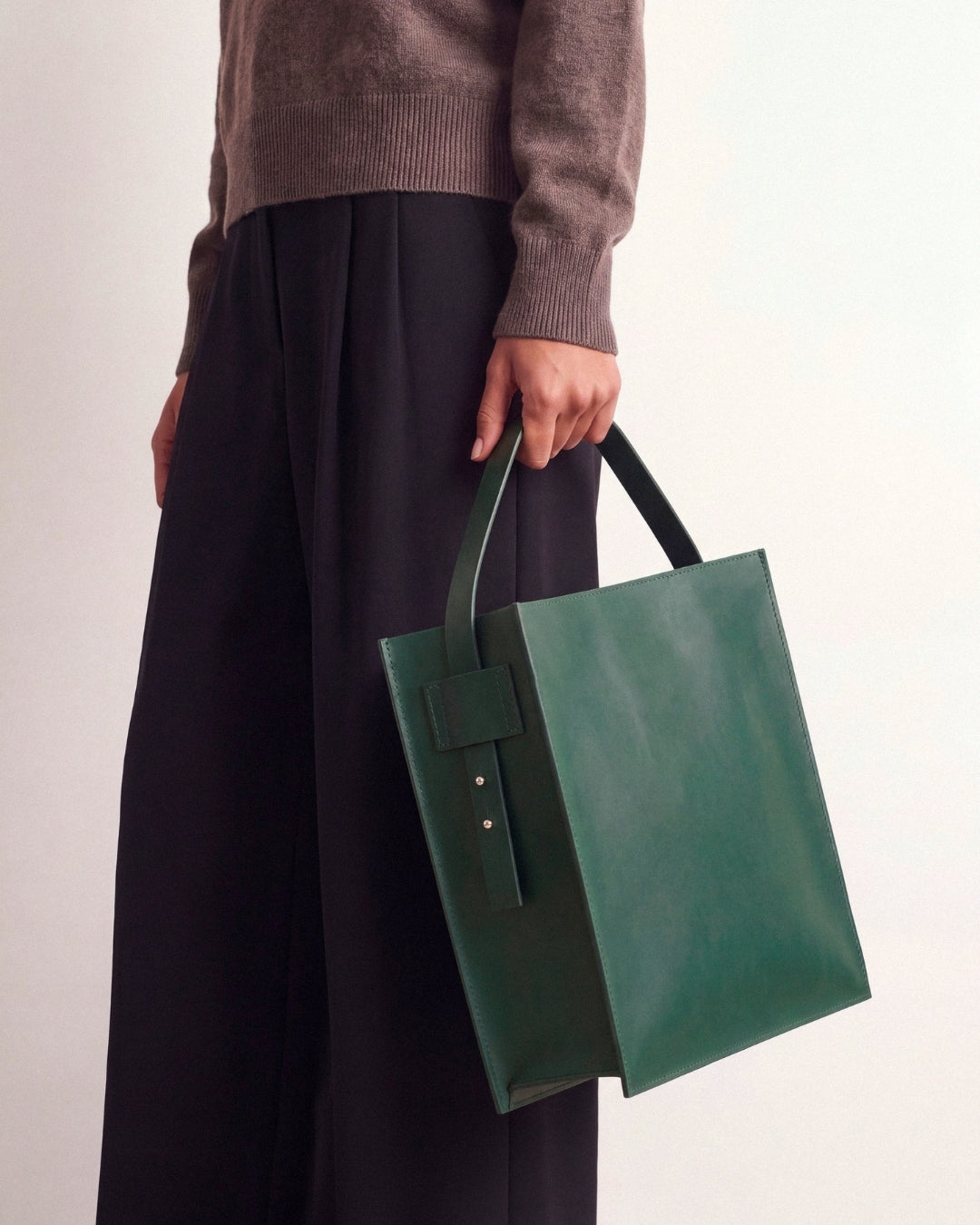 Sofía Madre in Green Hope leather · large bag in vegetable-tanned leather, handmade in Málaga · Labienhecha