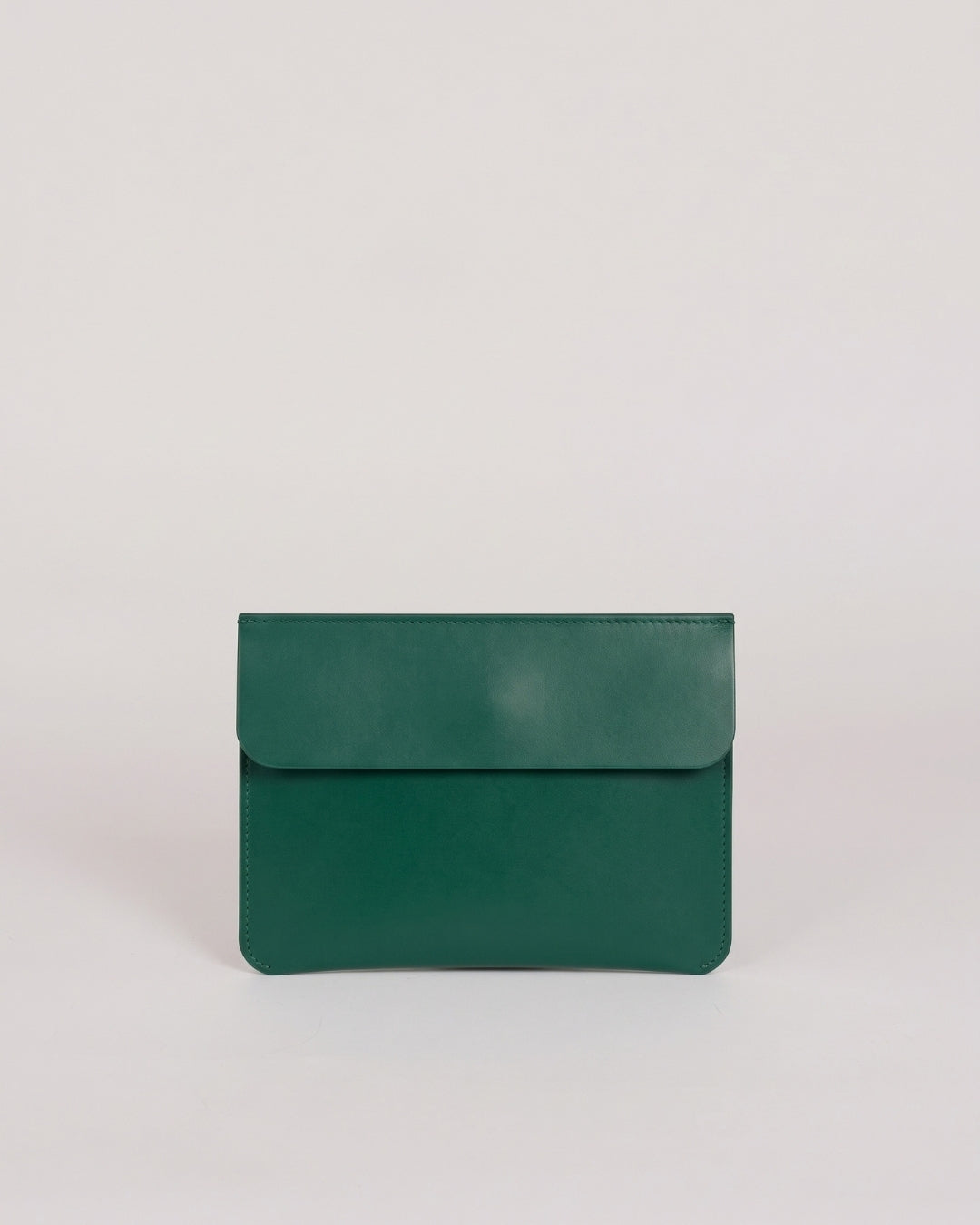 Ximena in Green Hope leather · medium bag in vegetable-tanned leather, handmade in Málaga · Labienhecha