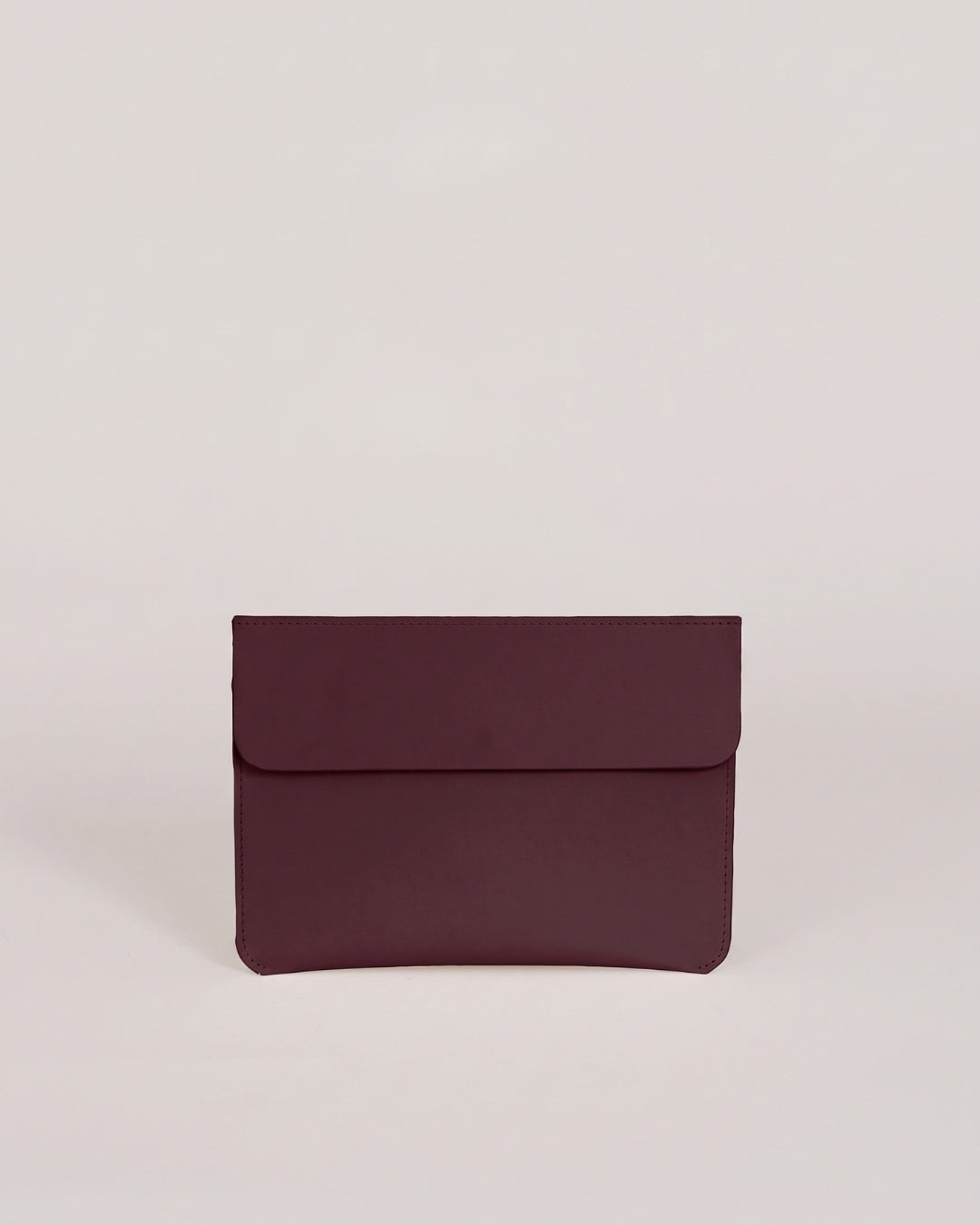 Ximena in Wine leather · medium bag in vegetable-tanned leather, handmade in Málaga · Labienhecha
