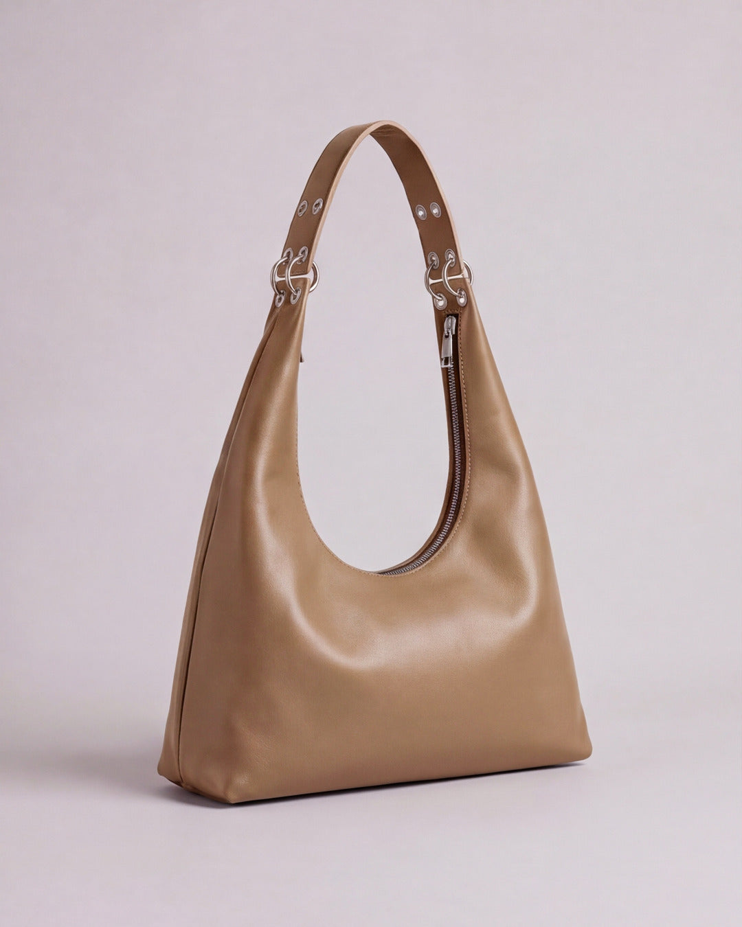 Lola - Bolso mediano en piel arena oscuro — Labienhecha