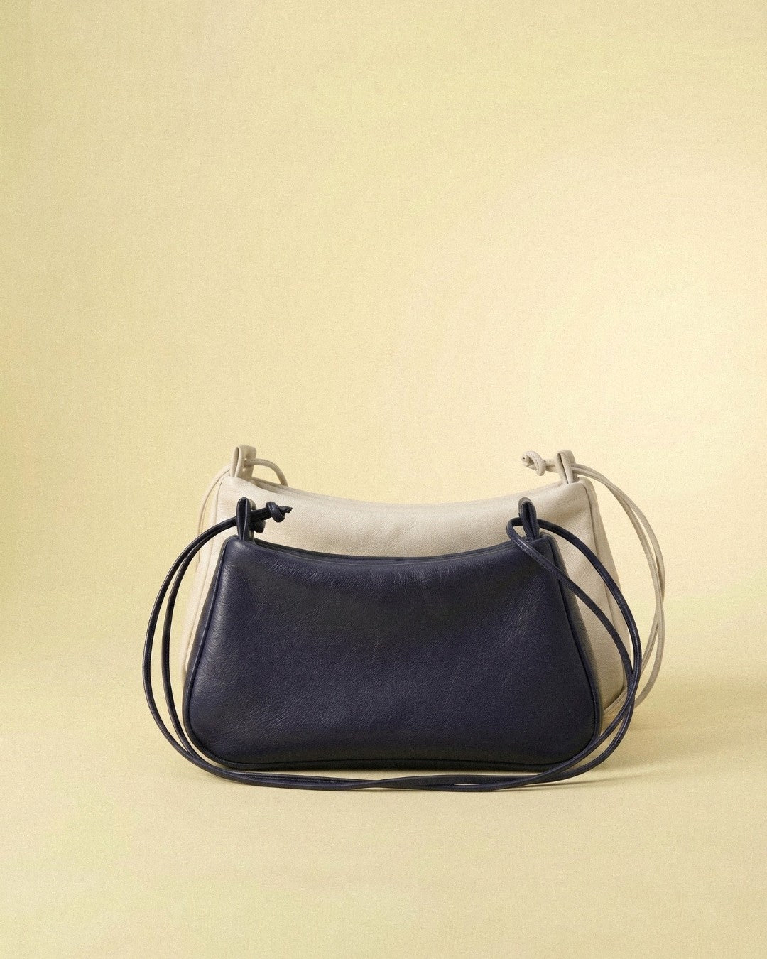 Lolita - Bolso piel con cordón