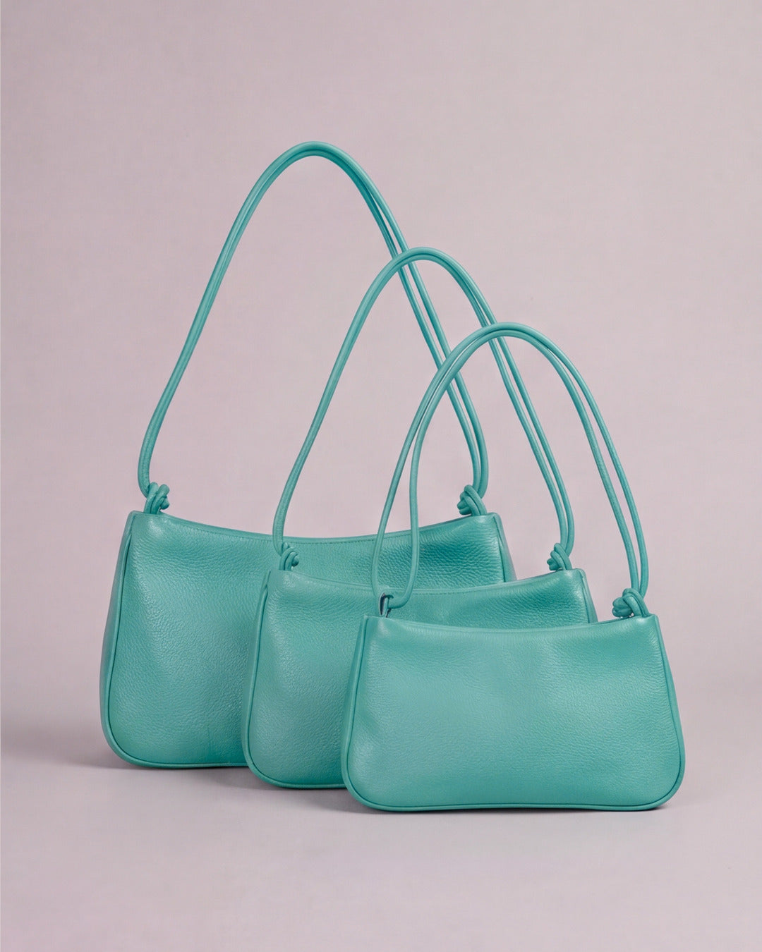 MariLoli - Bolso grande con cordón en piel aguamarina — Labienhecha
