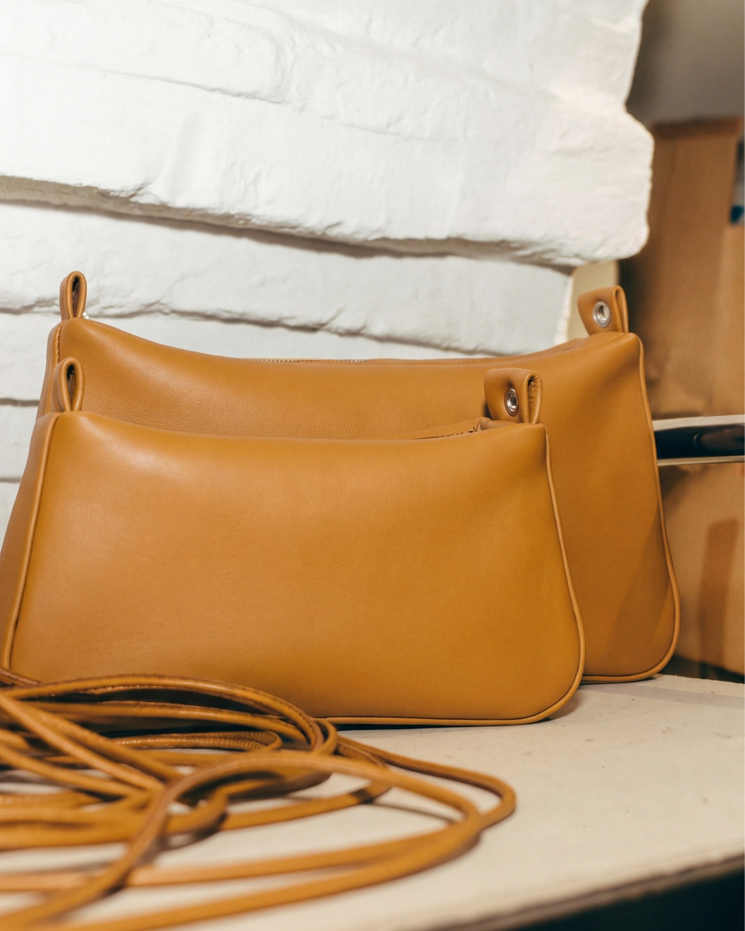 LOLITAS · Bolsos en piel con cordón Polen Hidro · Labienhecha