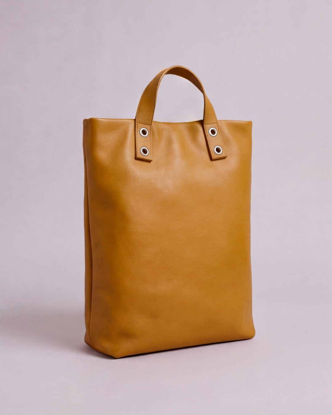 Mª Dolores - Mochila grande en piel polen — Labienhecha