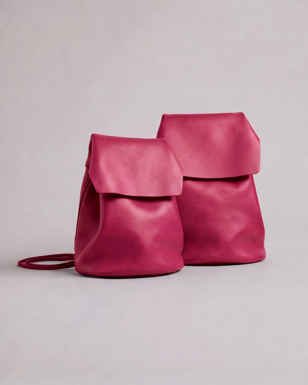 Mochilas Irene en piel fresa — Labienhecha